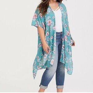Torrid Floral Kimono size 1/2